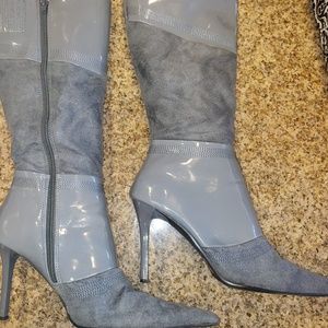 Ladies gray Boot